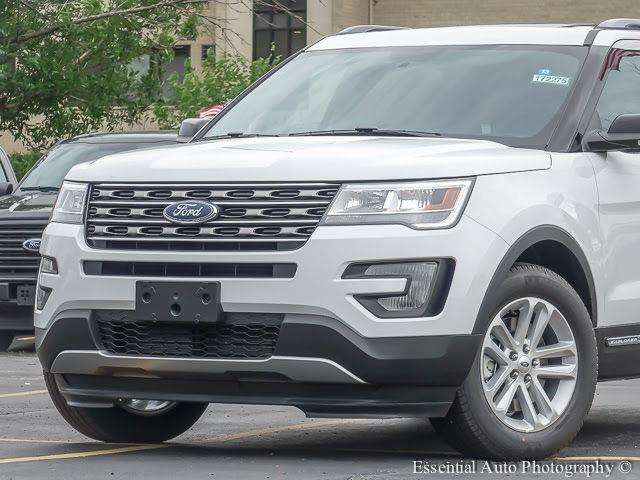 2017 Ford Explorer XLT 4dr SUV